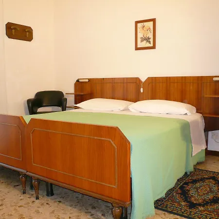 Ariston Hotel