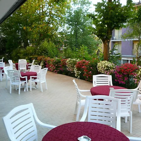 Ariston Hotel